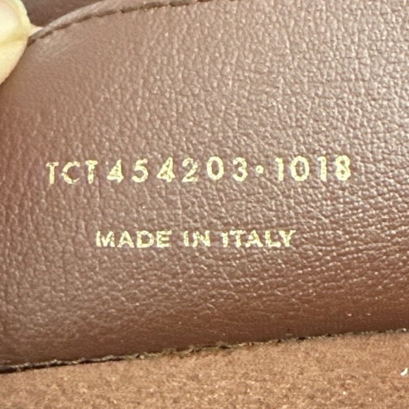 NEW Yves Saint Laurent Tote in Brick - Picture 12 of 14